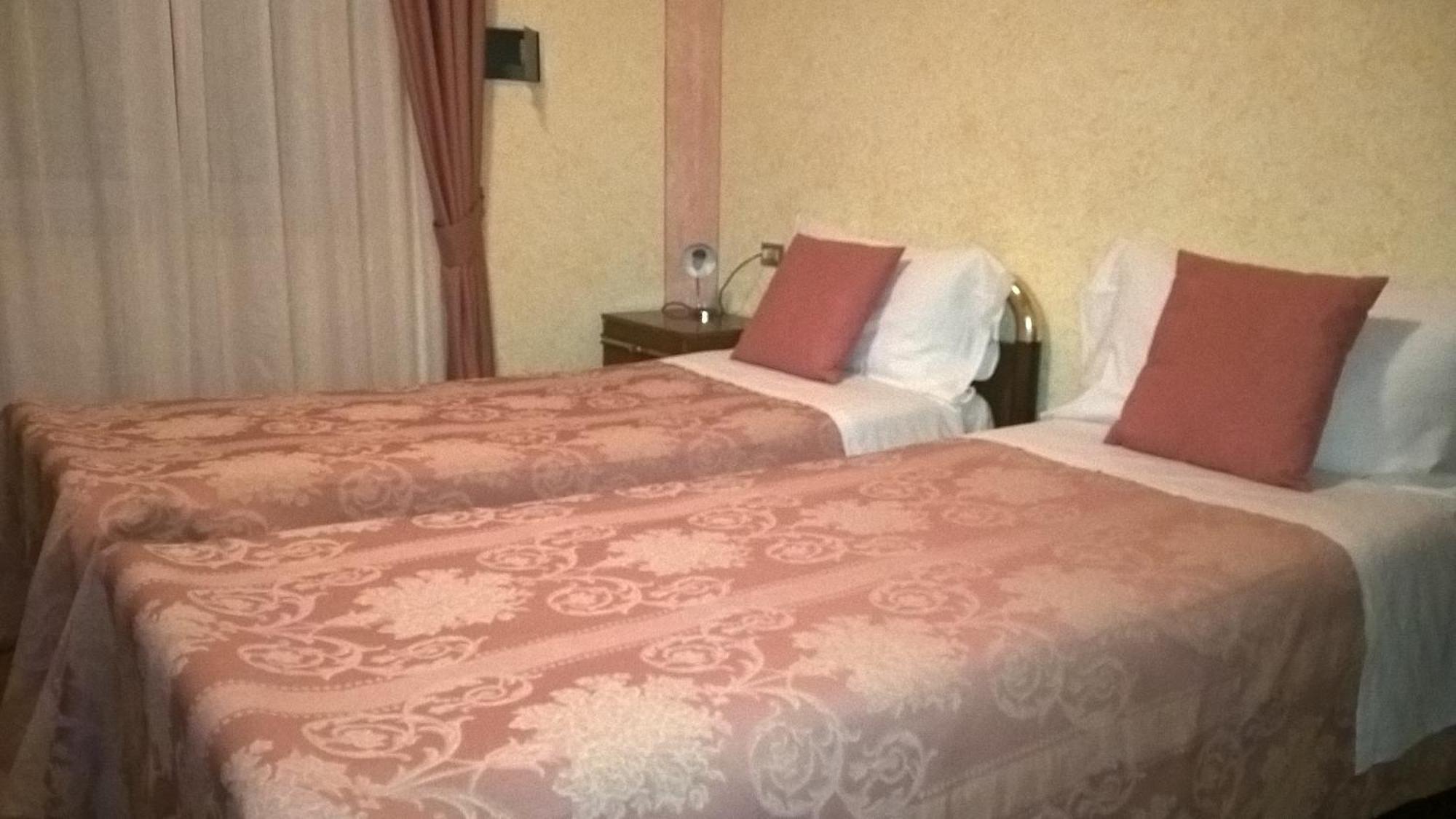 Albergo Stella Alpina Molveno Esterno foto