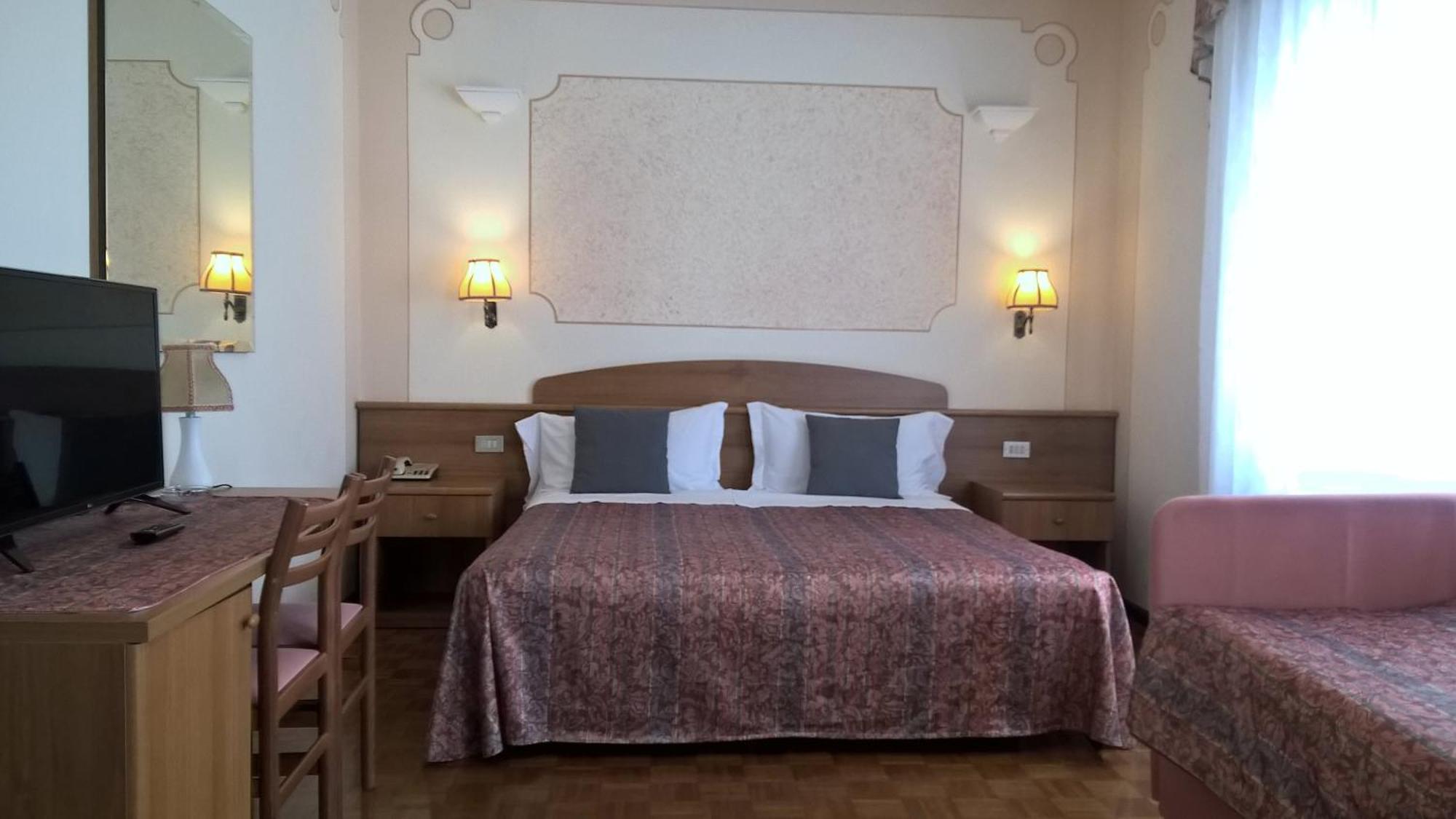 Albergo Stella Alpina Molveno Esterno foto