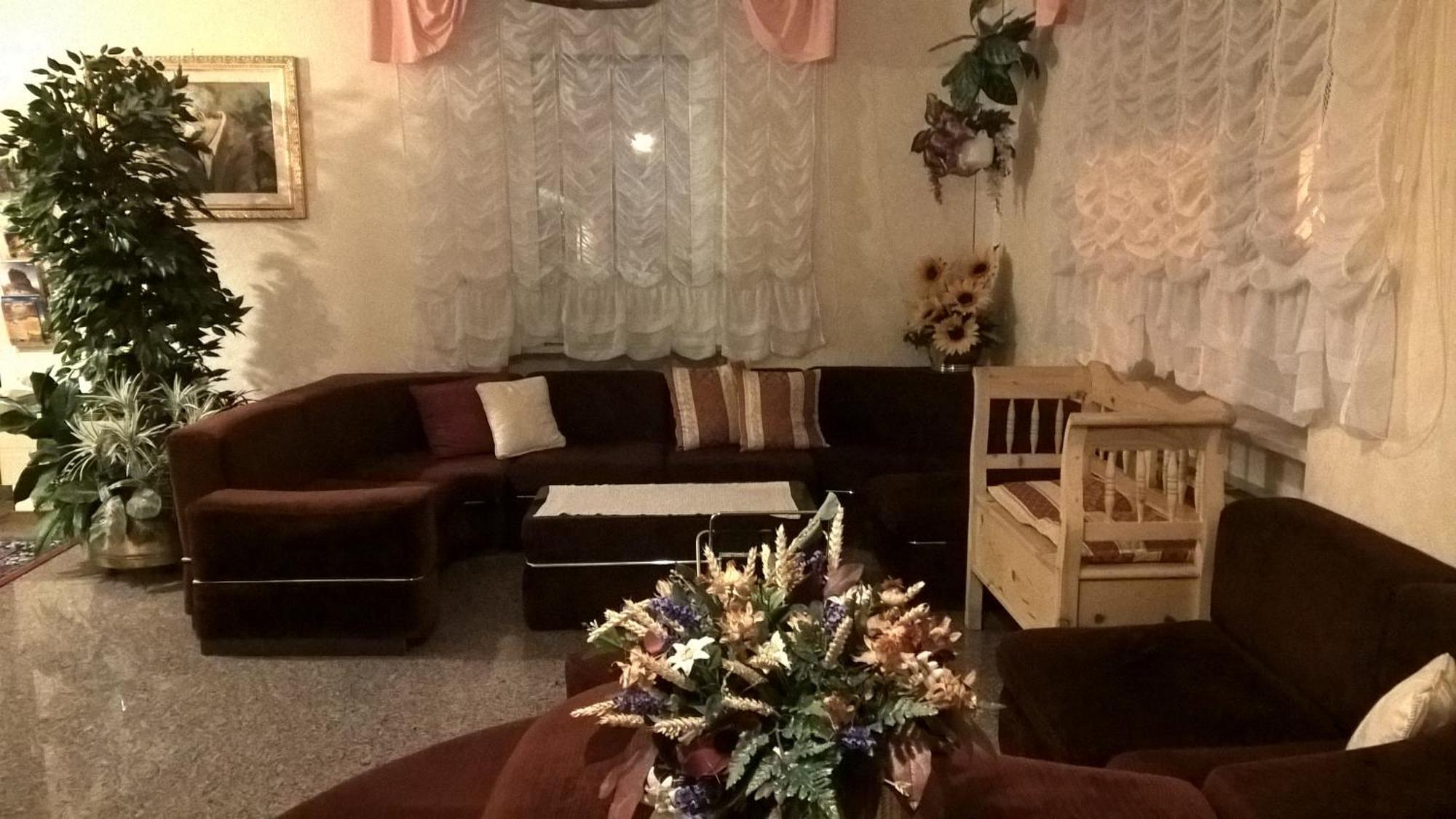 Albergo Stella Alpina Molveno Esterno foto