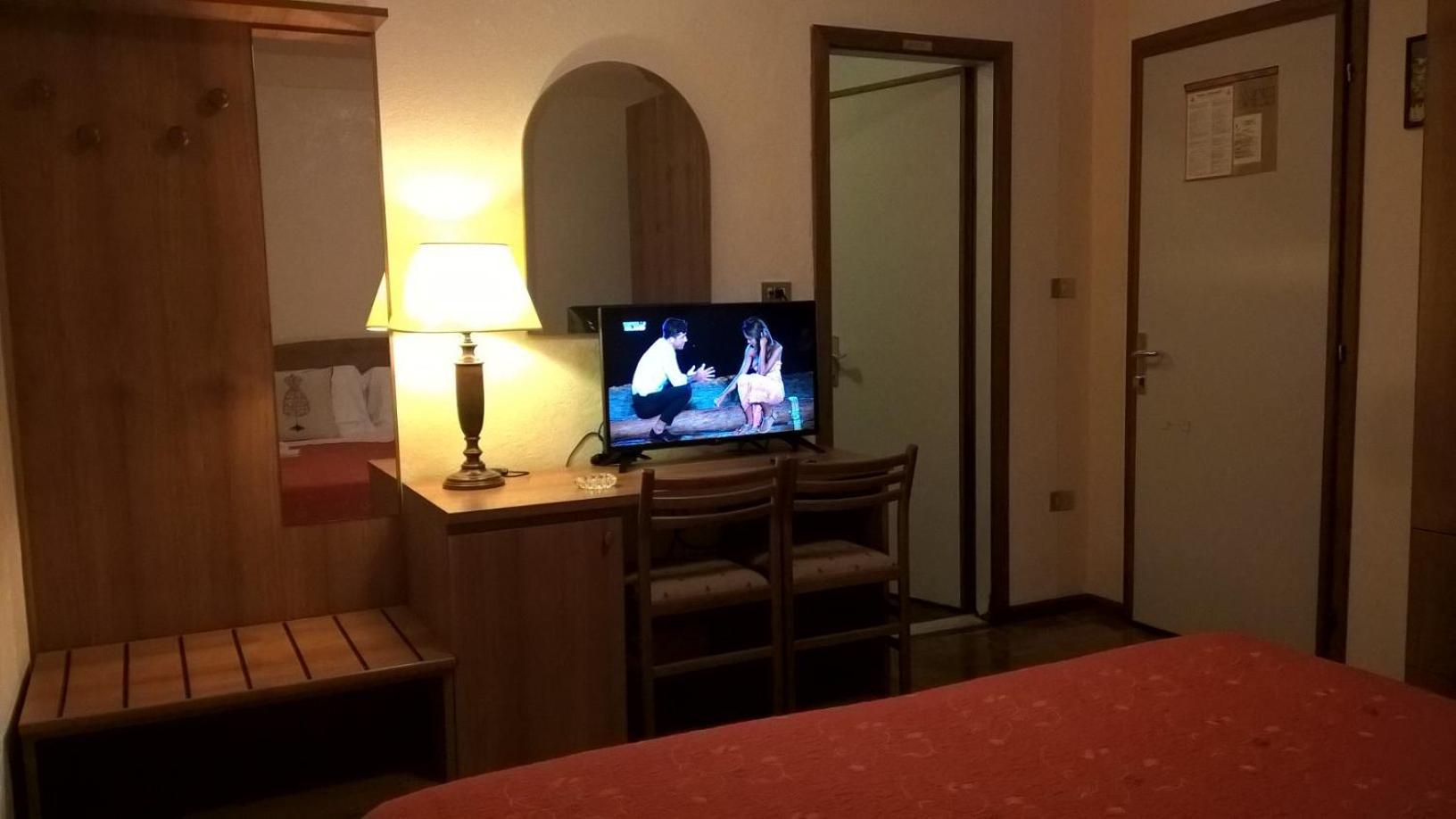Albergo Stella Alpina Molveno Esterno foto