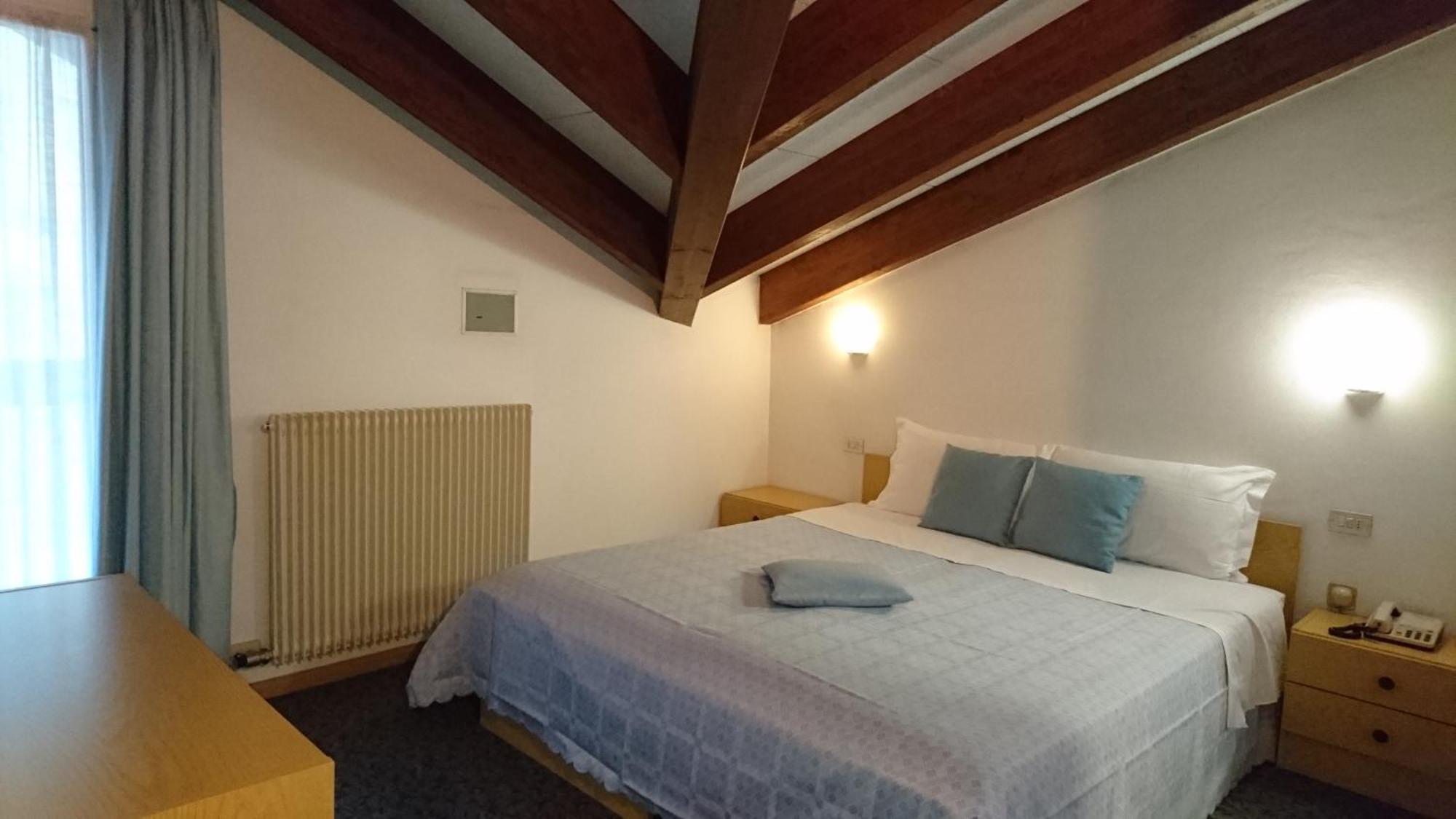 Albergo Stella Alpina Molveno Esterno foto